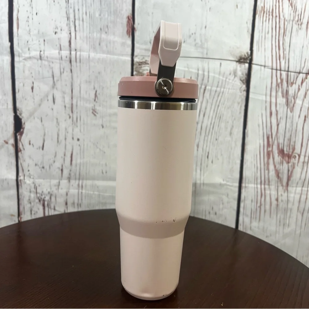 Stanley Iceflow Flip Straw Pale Pink 30 oz Travel Mug with Foldable Handle - Picture 4 of 12